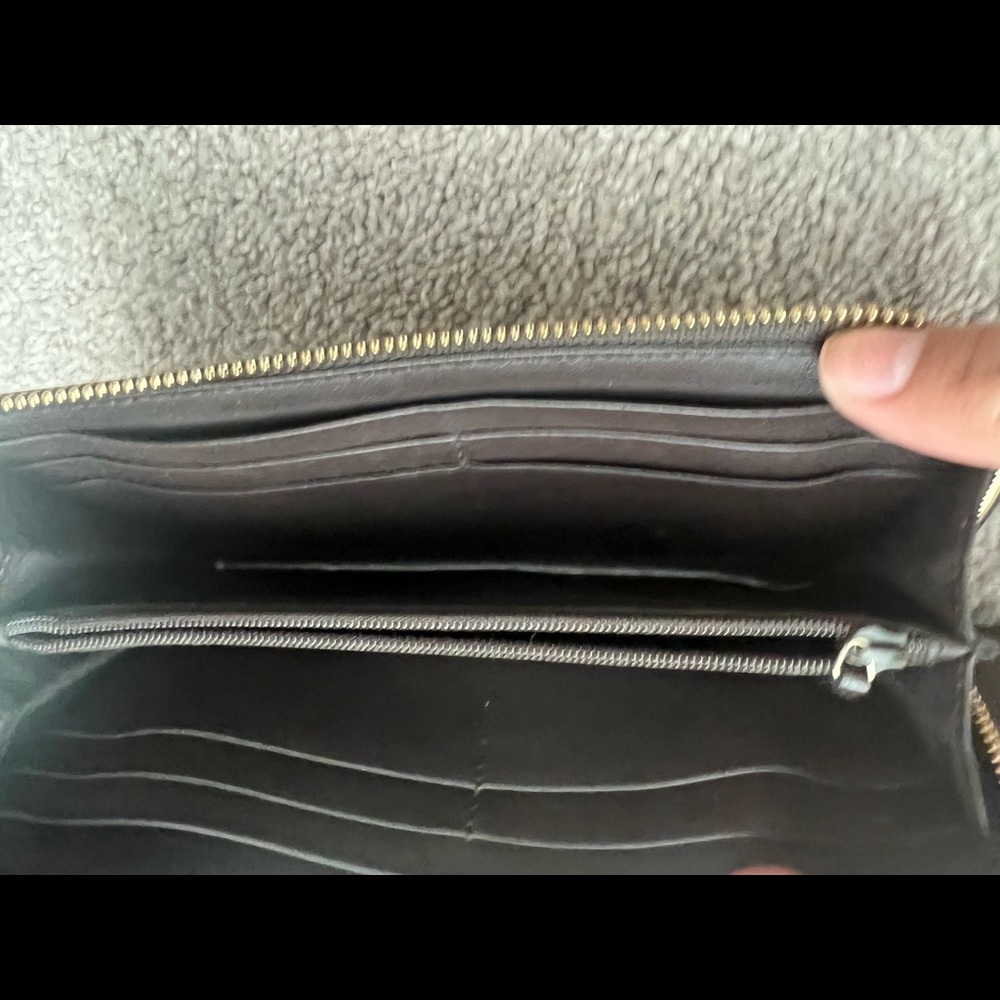 Vintage Gucci
Large Princy GG Nylon Shoulder Bag - Picture 15 of 15